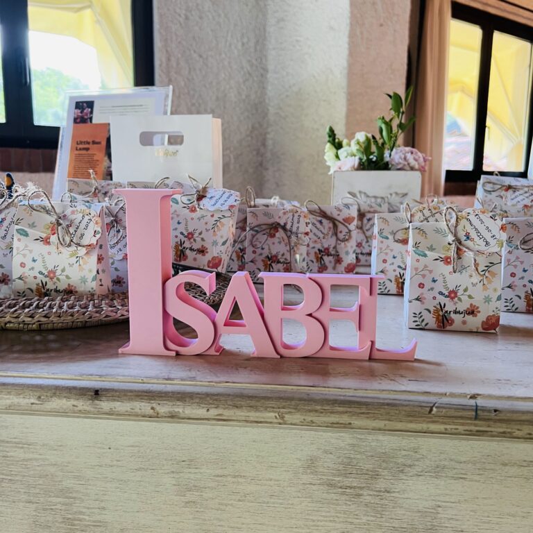 Allestimento con lettere personalizzate